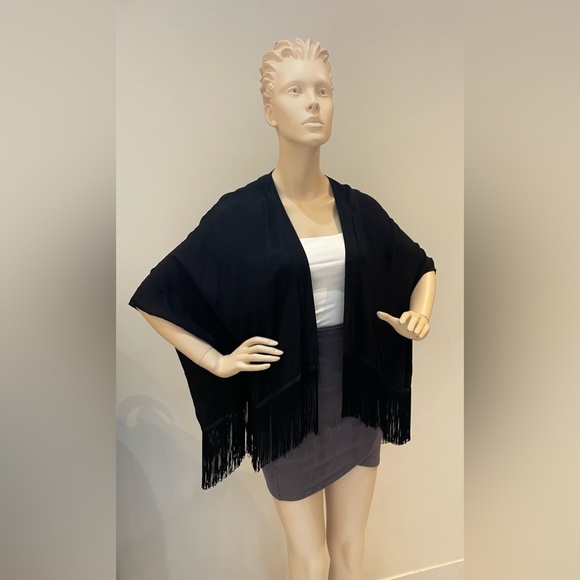 ARITZIA | TALULA | Fawkner Boho Blouse Kimono Cover up with Fringe Size XXS - Picture 3 of 9